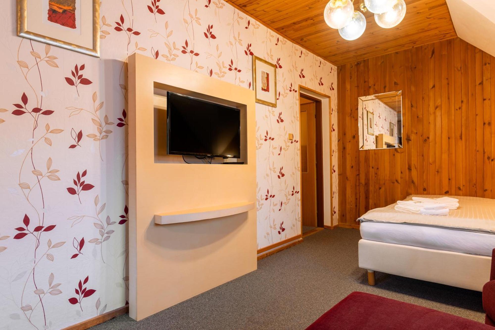 Hotel Schwarz Nové Hamry المظهر الخارجي الصورة