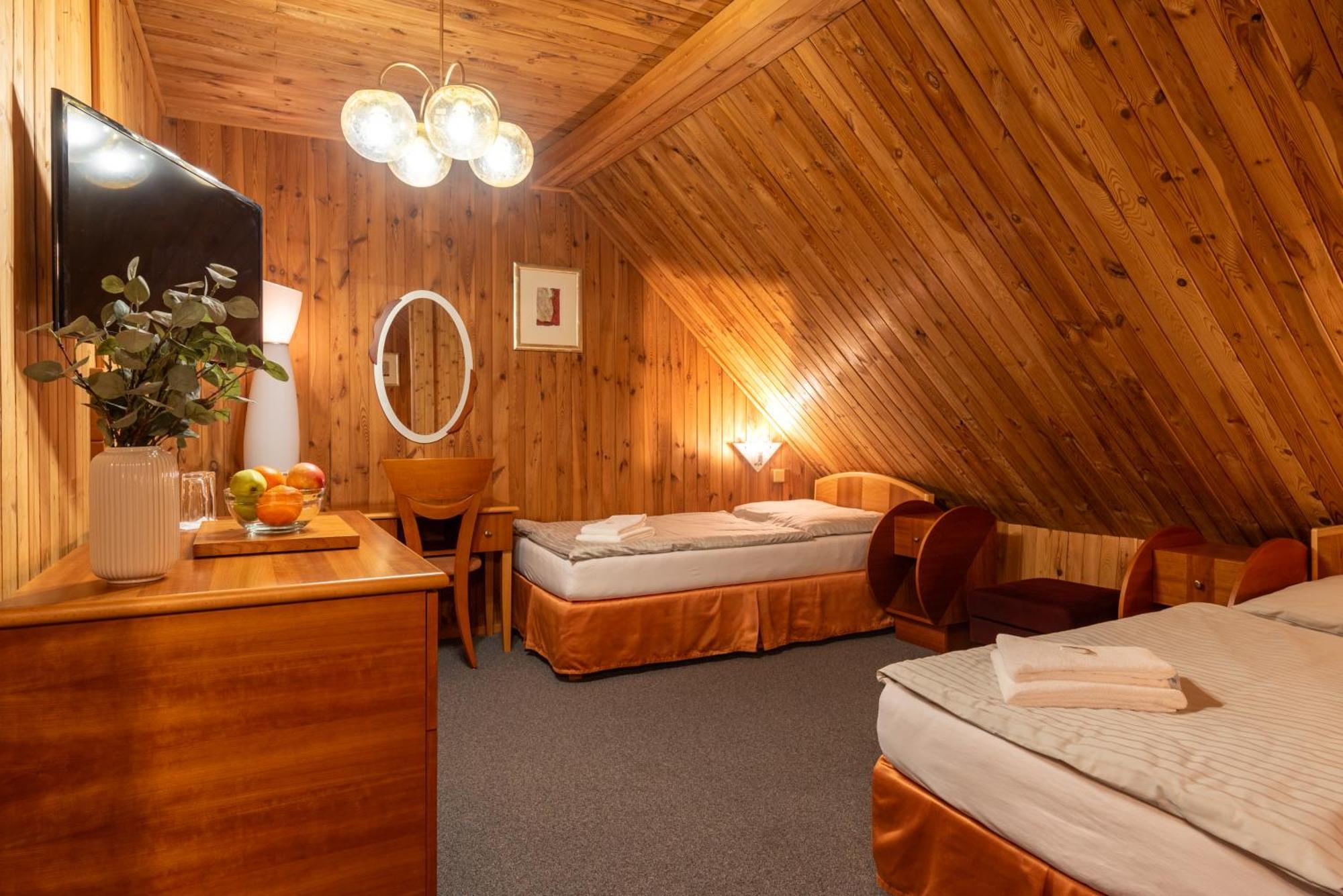 Hotel Schwarz Nové Hamry المظهر الخارجي الصورة